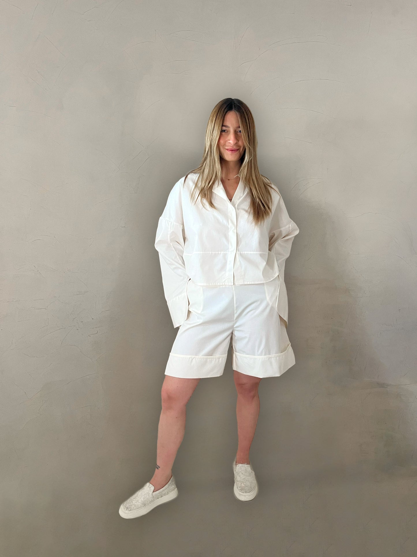 Short Laetitia
